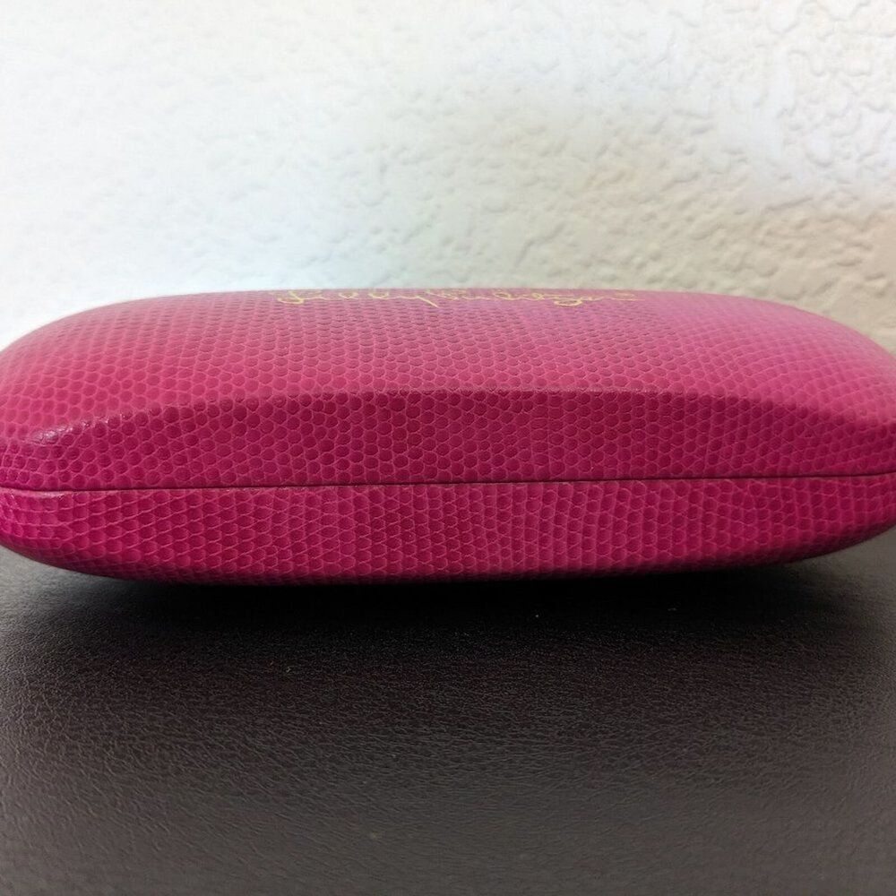Lilly Pulitzer Hot Pink Clam Shell Sunglass Case - CASE ONLY - Blue Interior - Picture 5 of 7